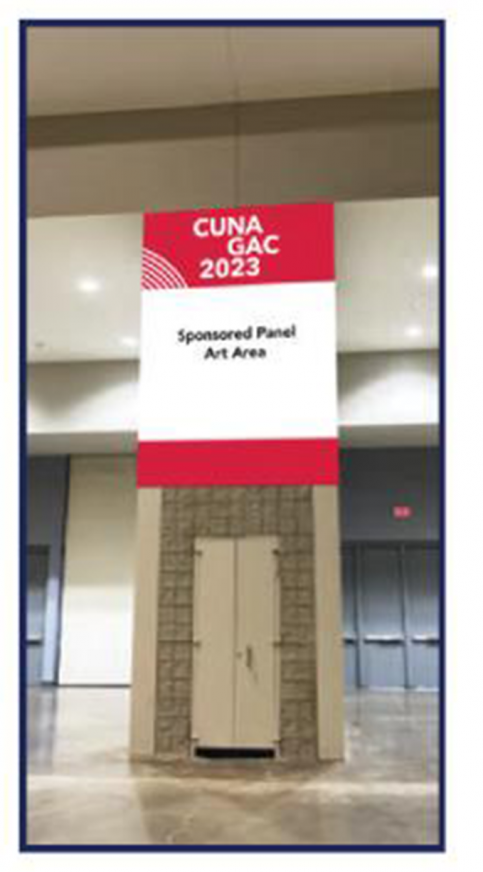 Column Banner in Exhibit Hall (One sided)